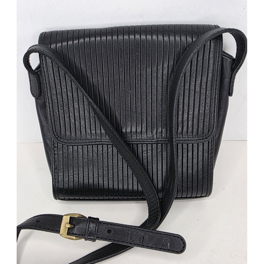 Vintage Unisa Black Leather w/ Grooves Crossbody‎ Bag Travel Small Purse